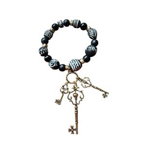 Unbranded Key Charm Bracelet Women OS Black Excellent Boho Gothic Beaded Stretch